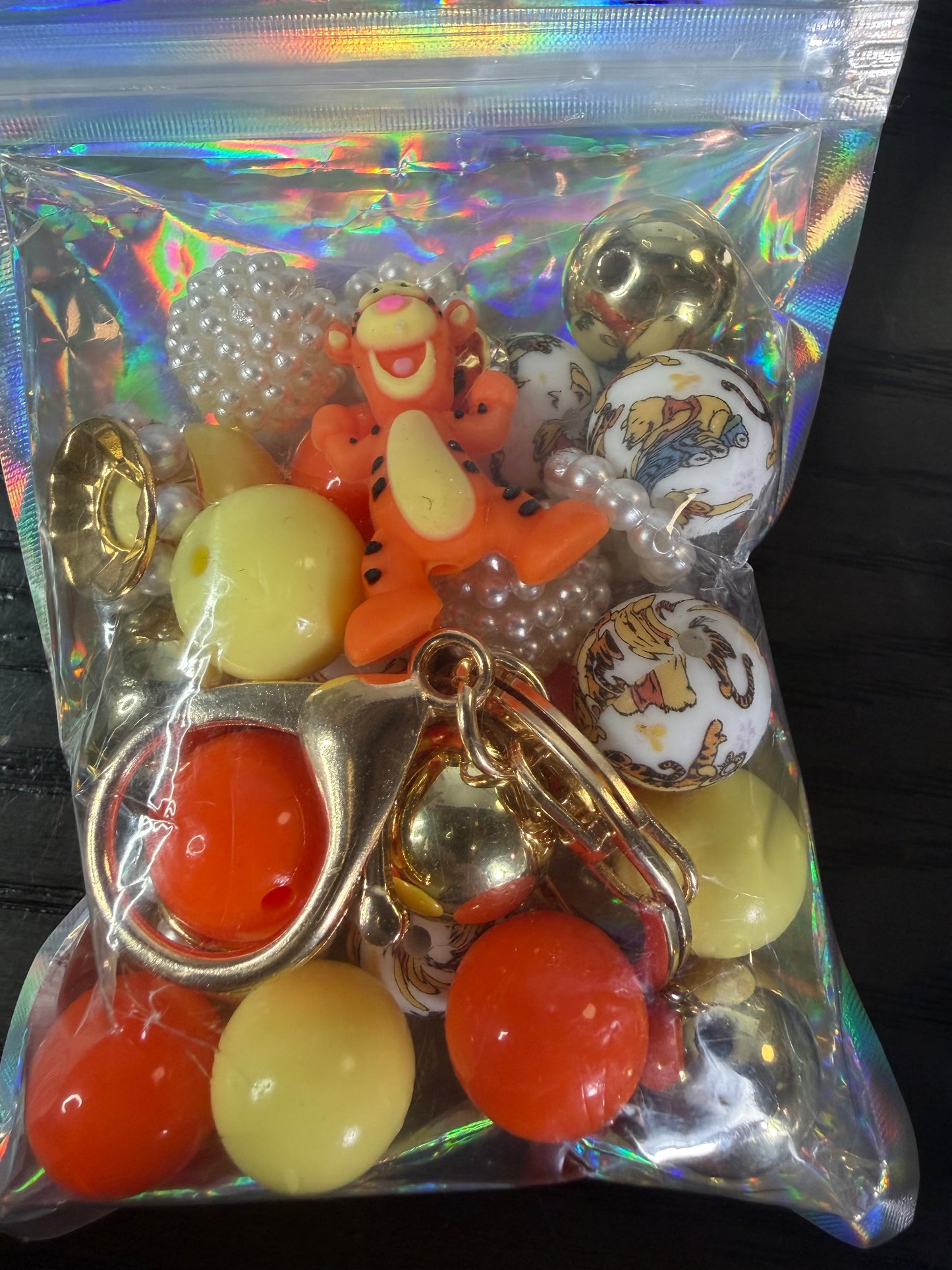 Bead kit tigger keychain