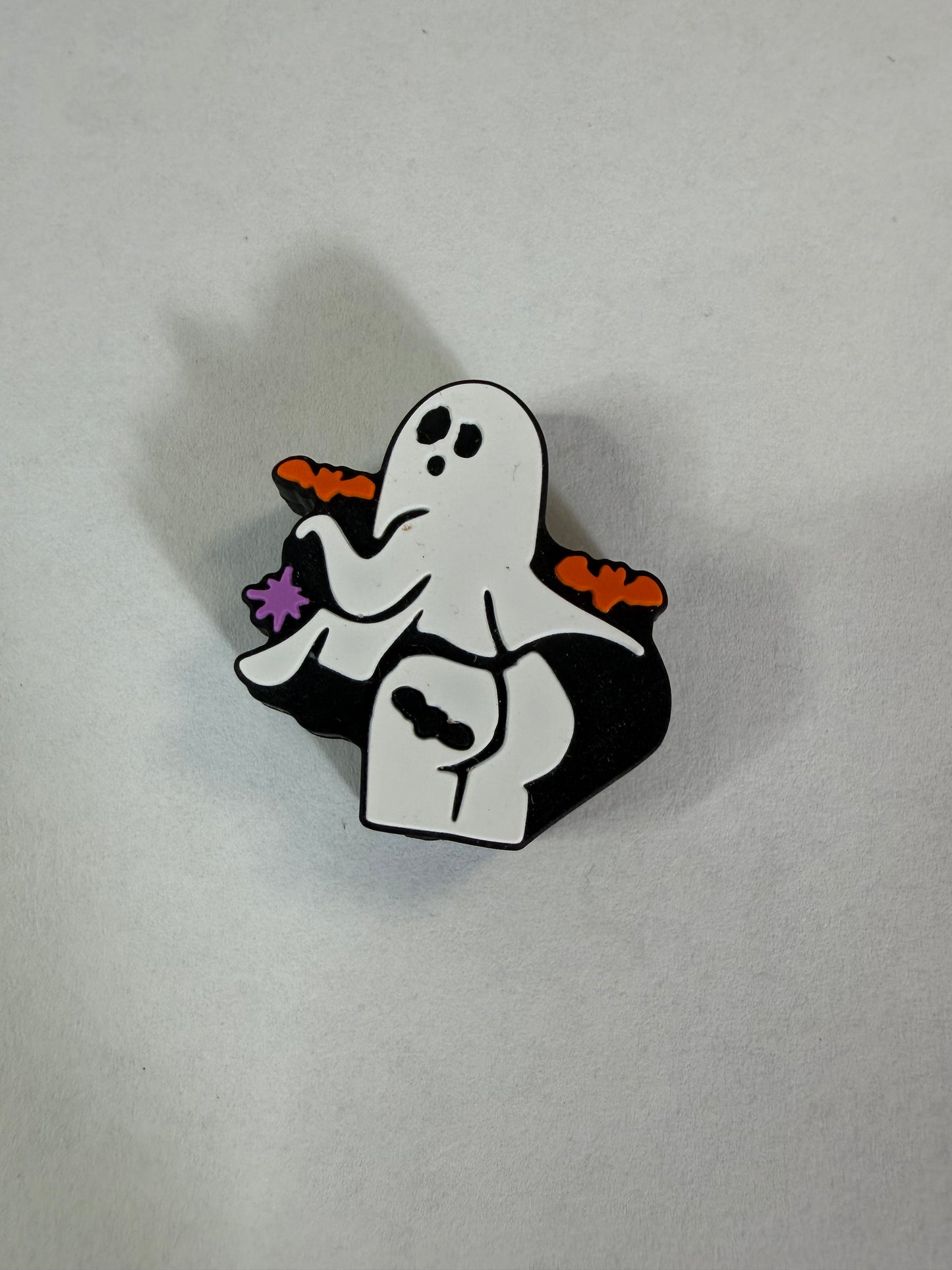 Focal 2d ghost with bat on cheek