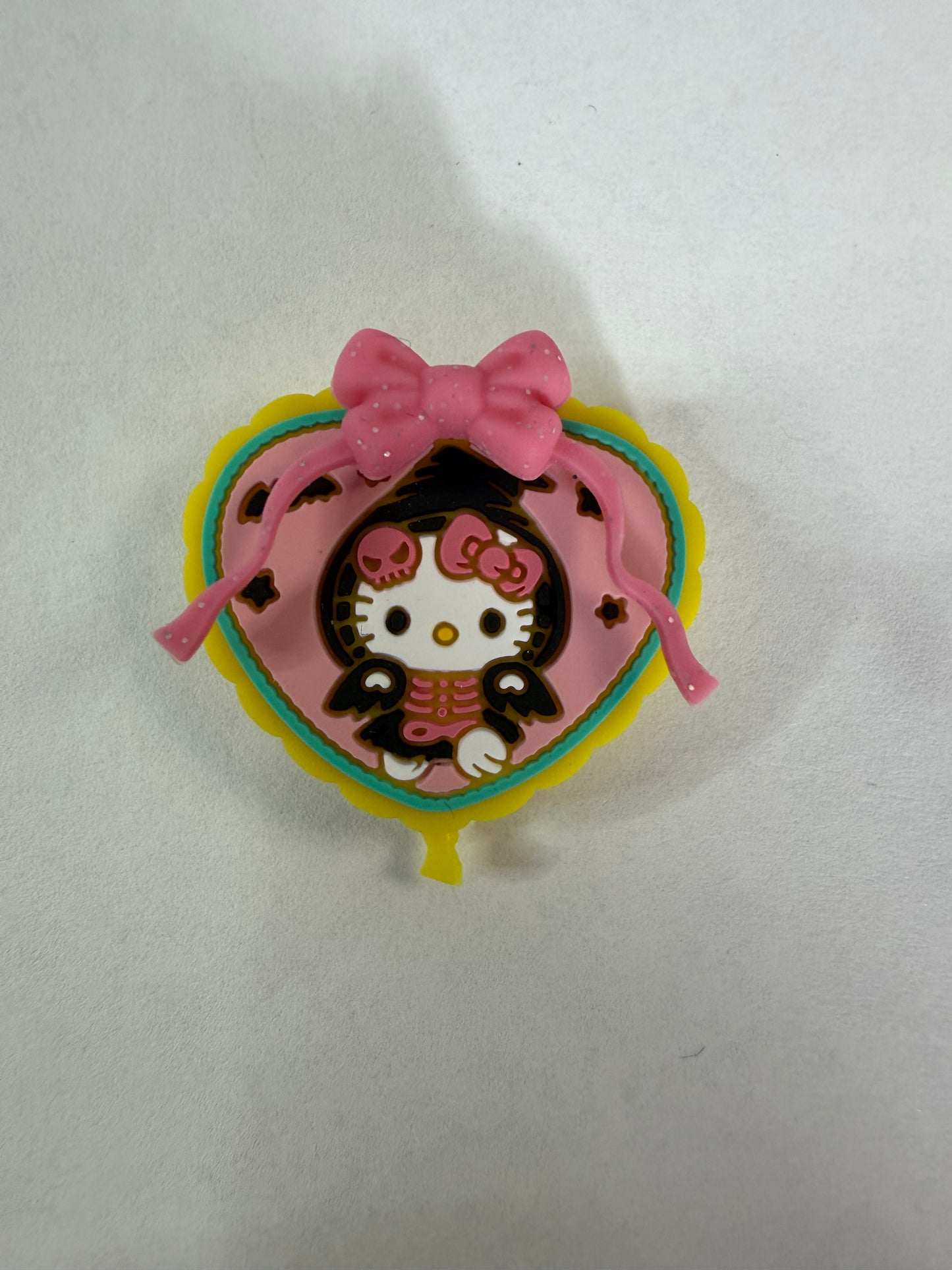 Focal 2d with 3d bow hk in costume