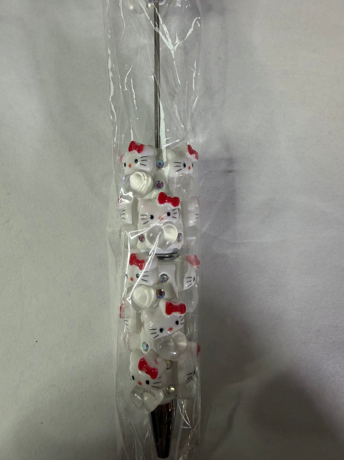 Beadable pen just the pen Hk with crystal heart