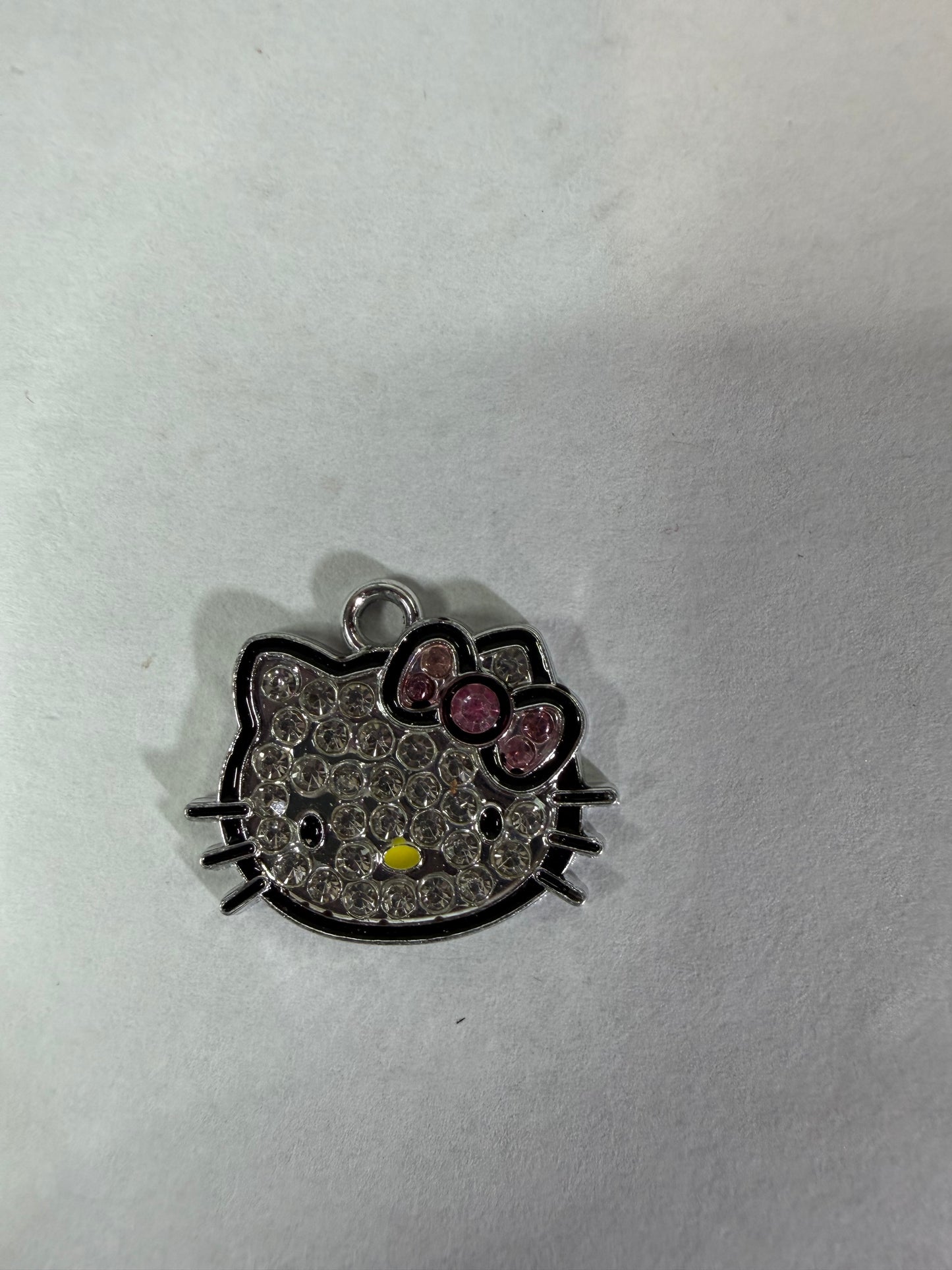 Metal charms full rhinestone hk head with pink bow