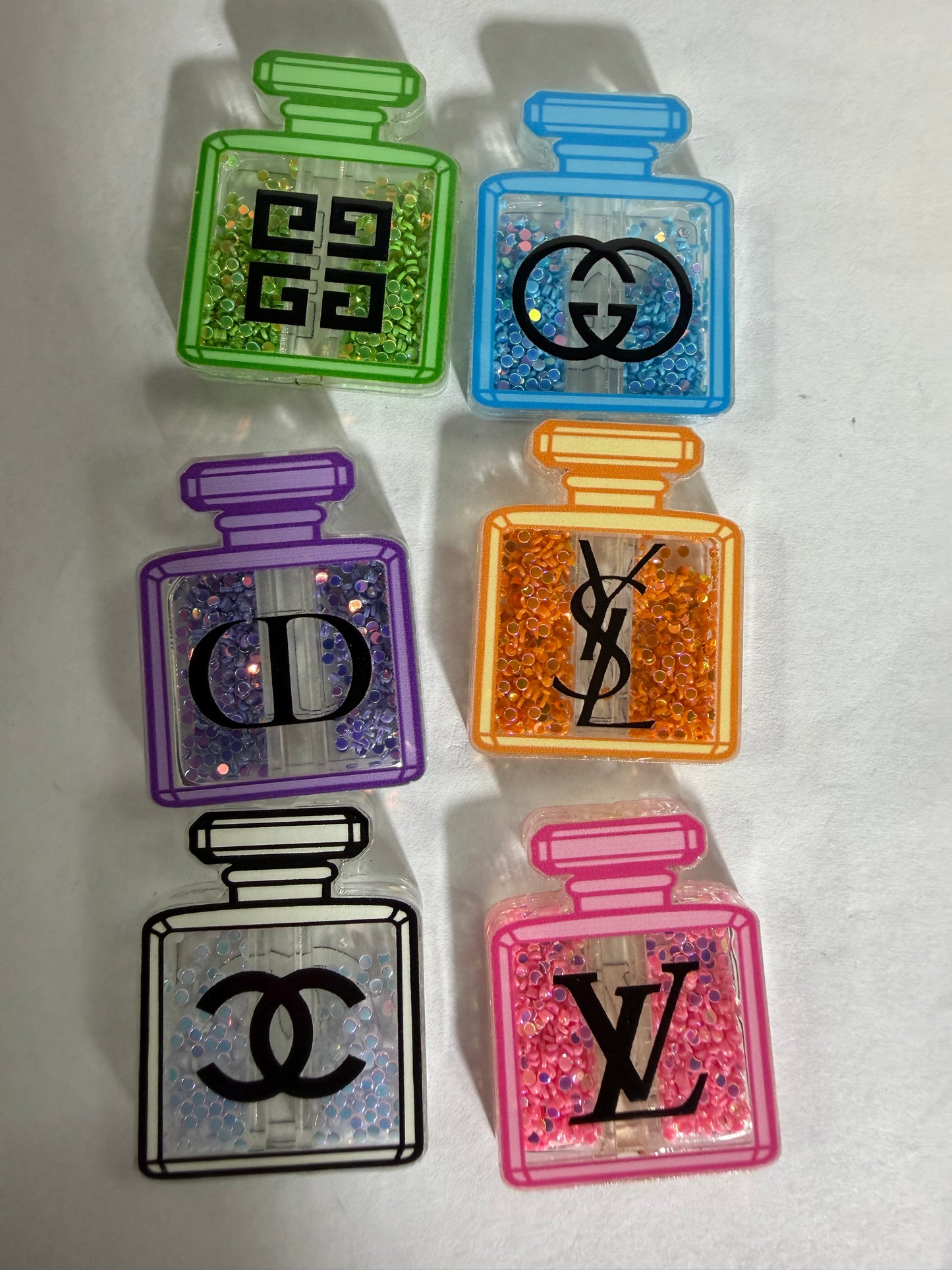 Acrylic focal Shakers Deisgner perfume bottles mystery