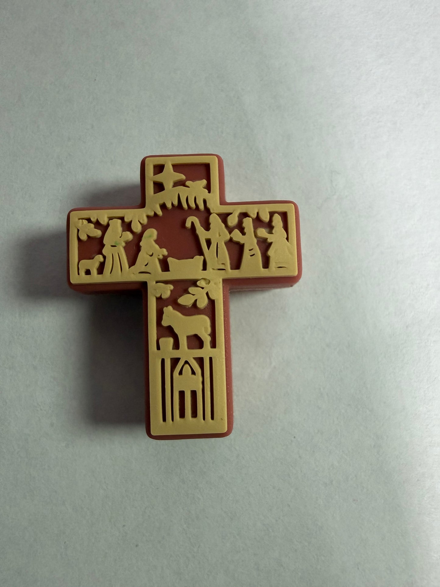 Focal 3d cross brine with scene on it
