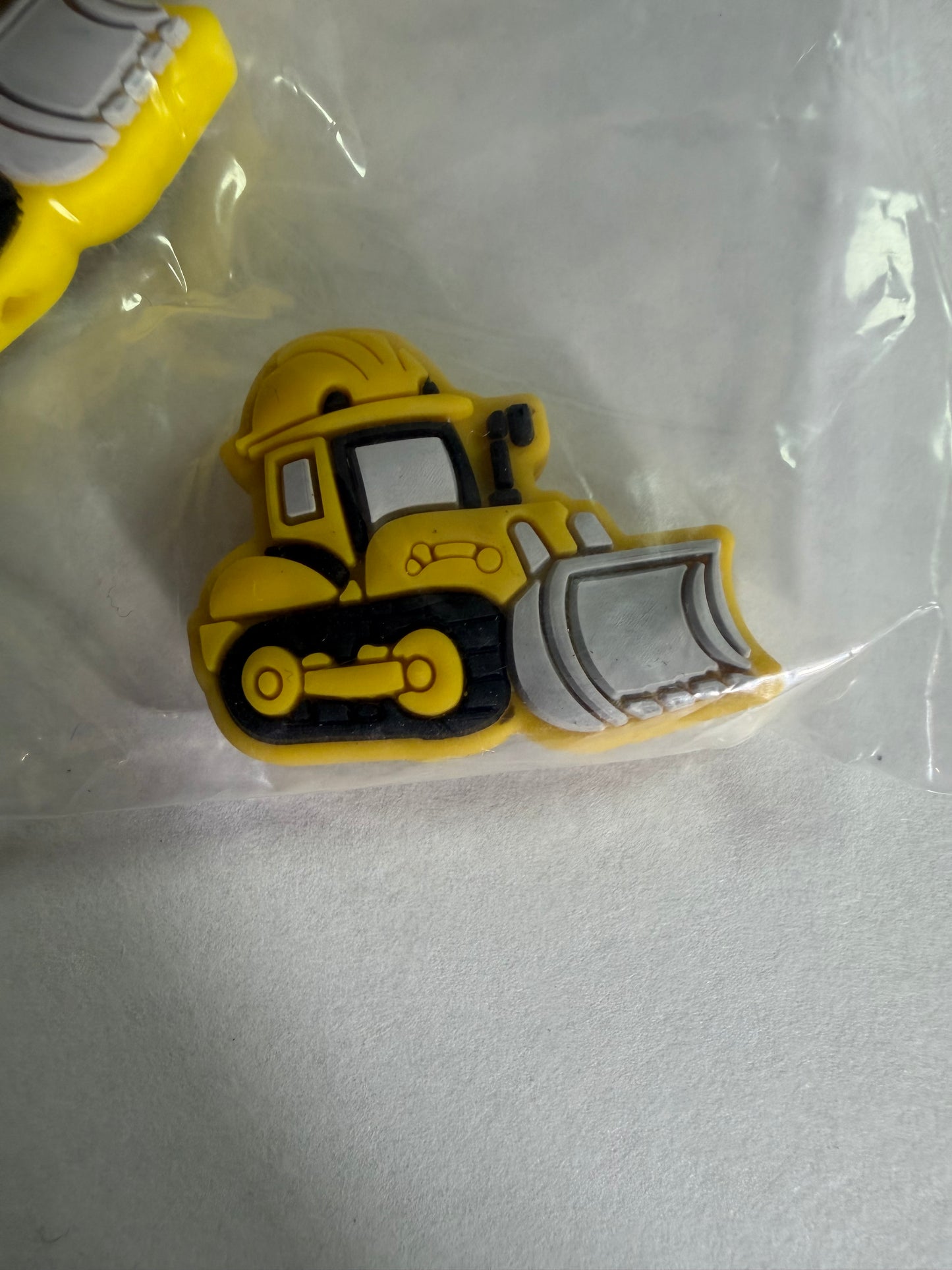 Focal 2d construction vehicle yellow