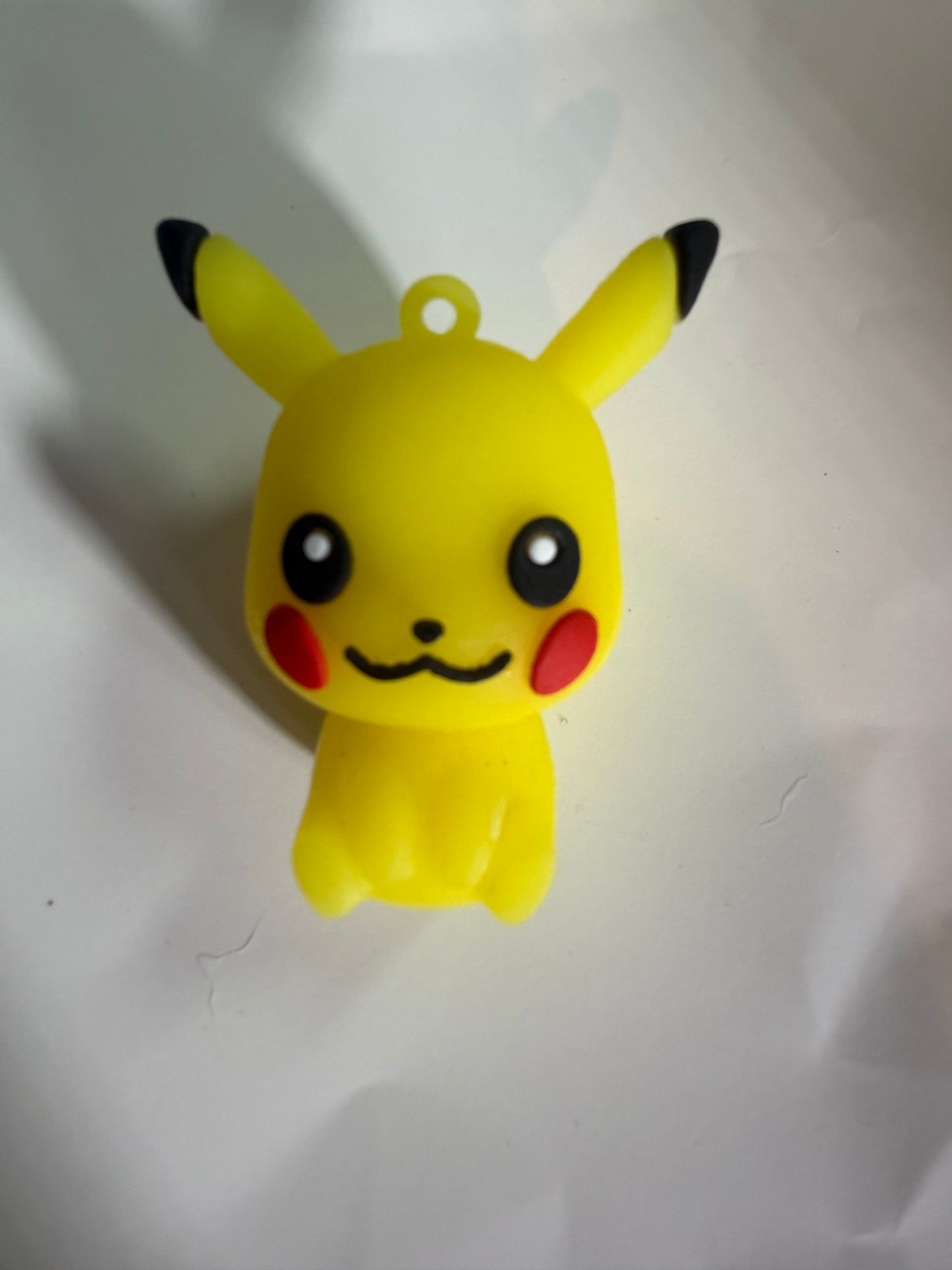 Silicone topper Pikachu sitting