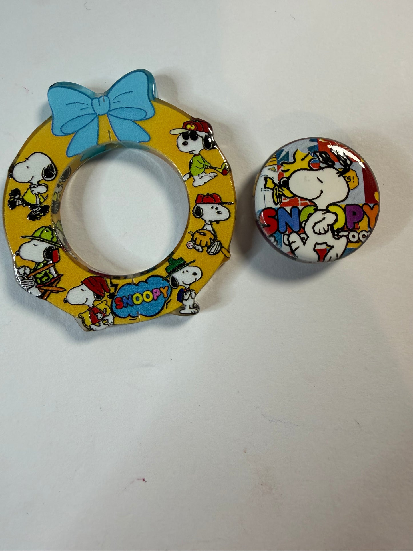 Acrylic focal 2 piece set Wreath yellow snoopy