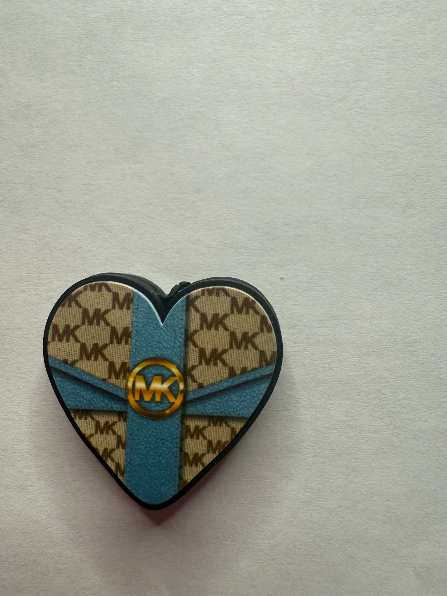Focal 2d Mk heart with blue ribbon