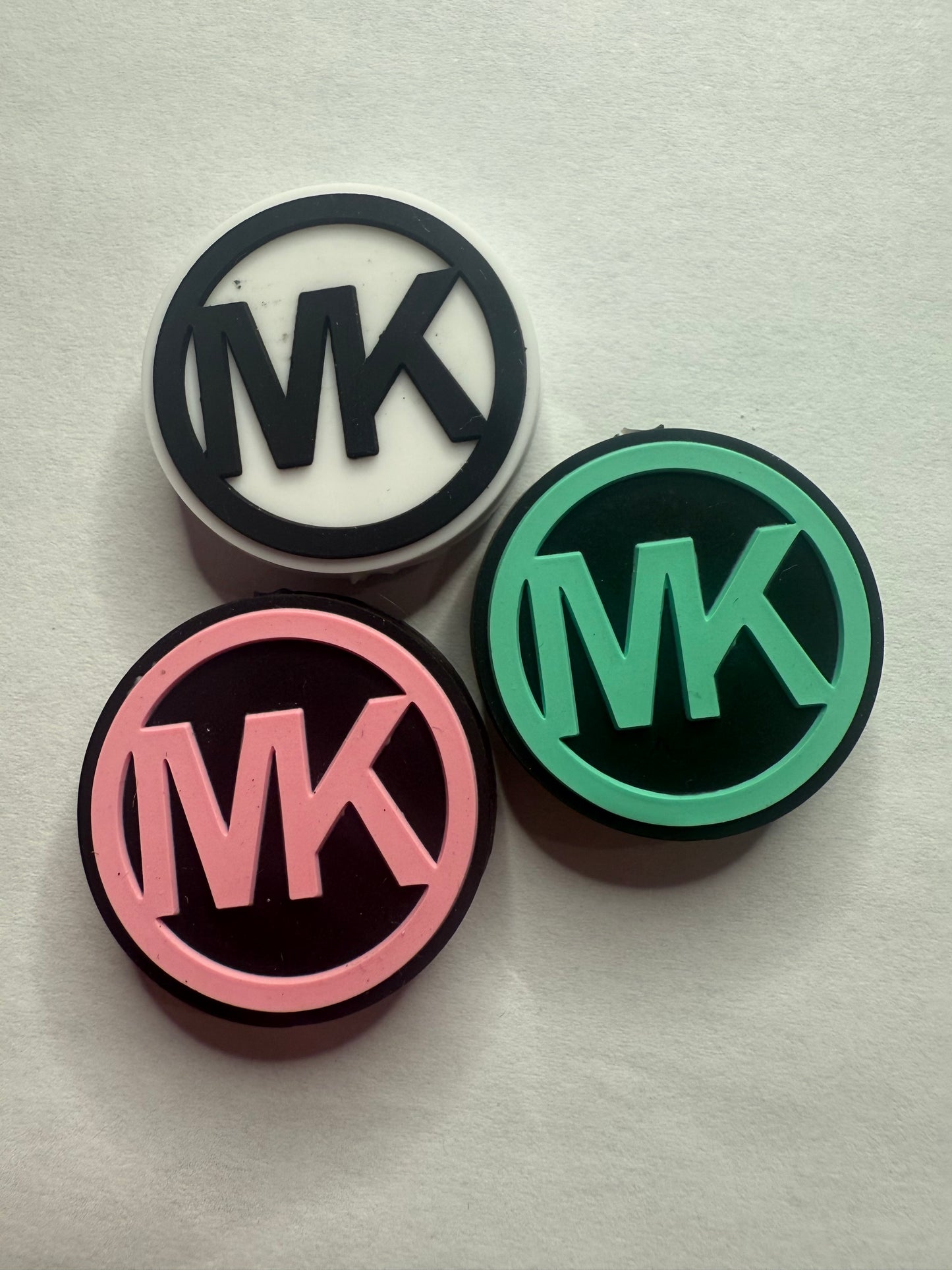 Focal 2d Mk circle mystery color