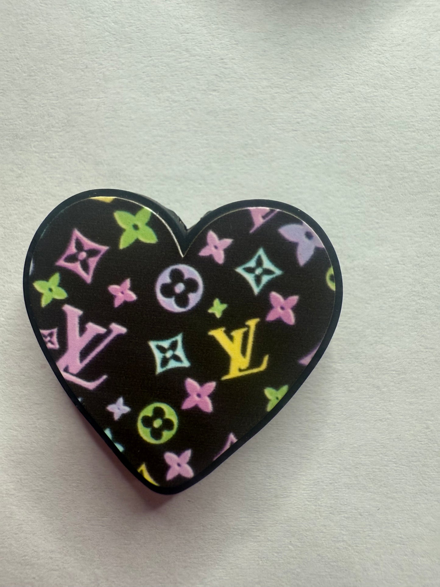 Focal 2d Lv heart rainbow colors