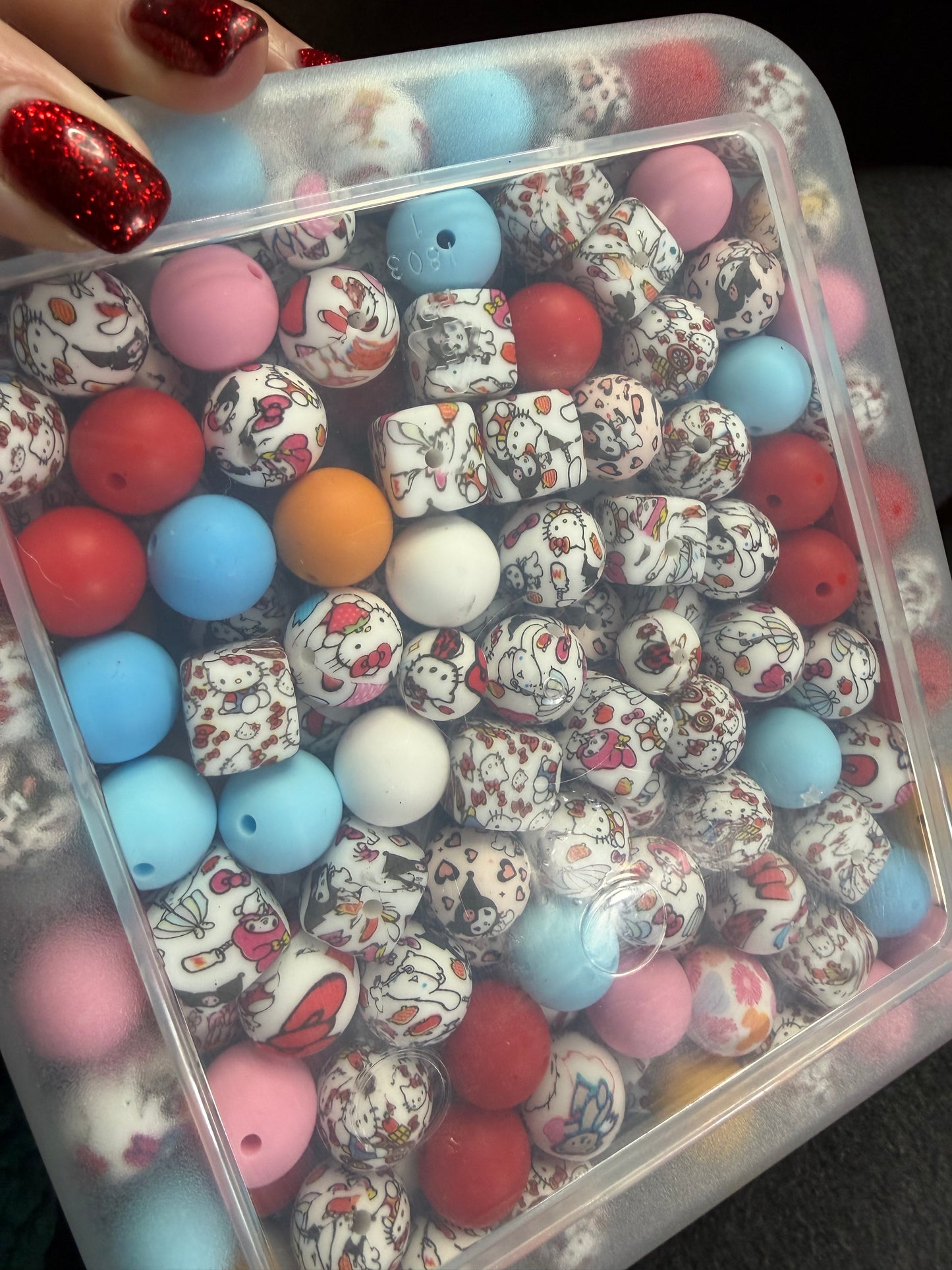 Bead scoops hello kitty theme