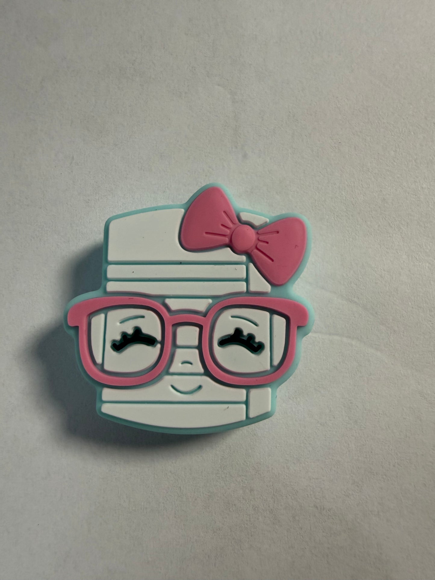 Focal 2d notebook with glasses