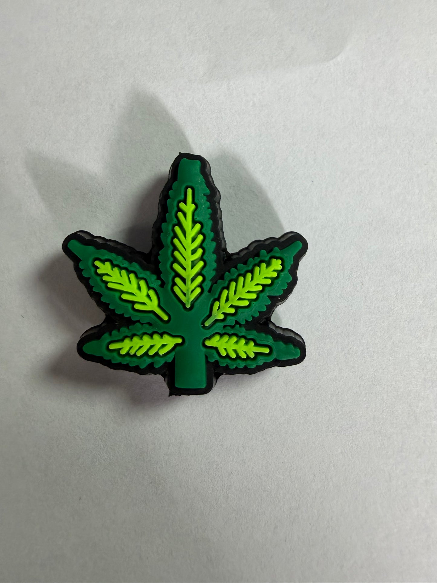 Focal 2d pot leaf/happy leaf