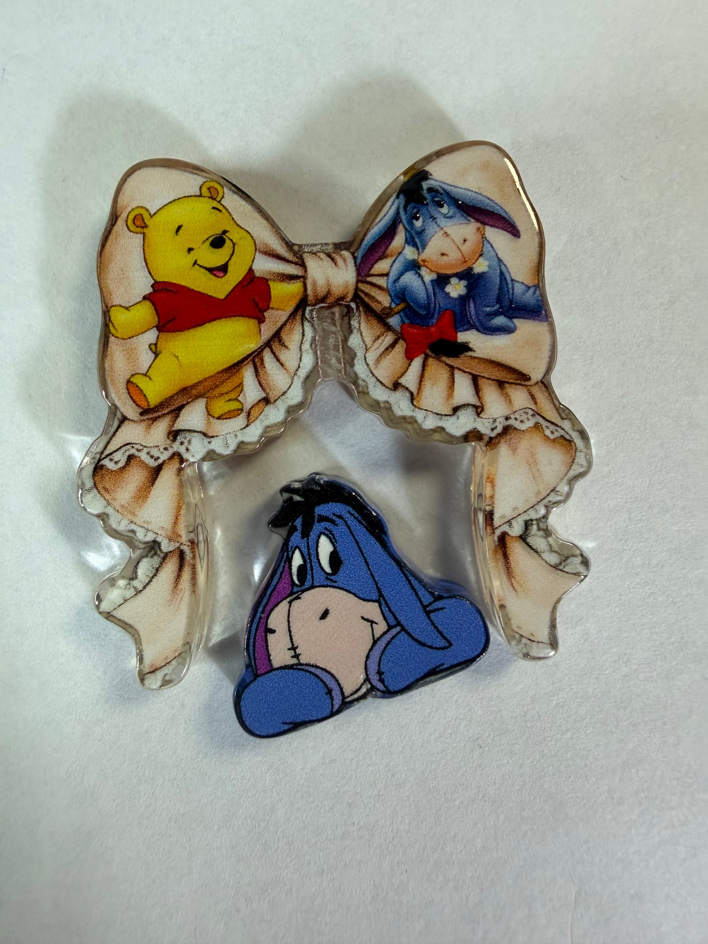 Acrylic focal 2 piece set bow Pooh and eeyore