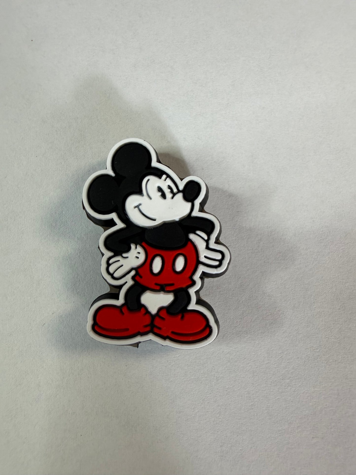 focal 2d boy mouse standing
