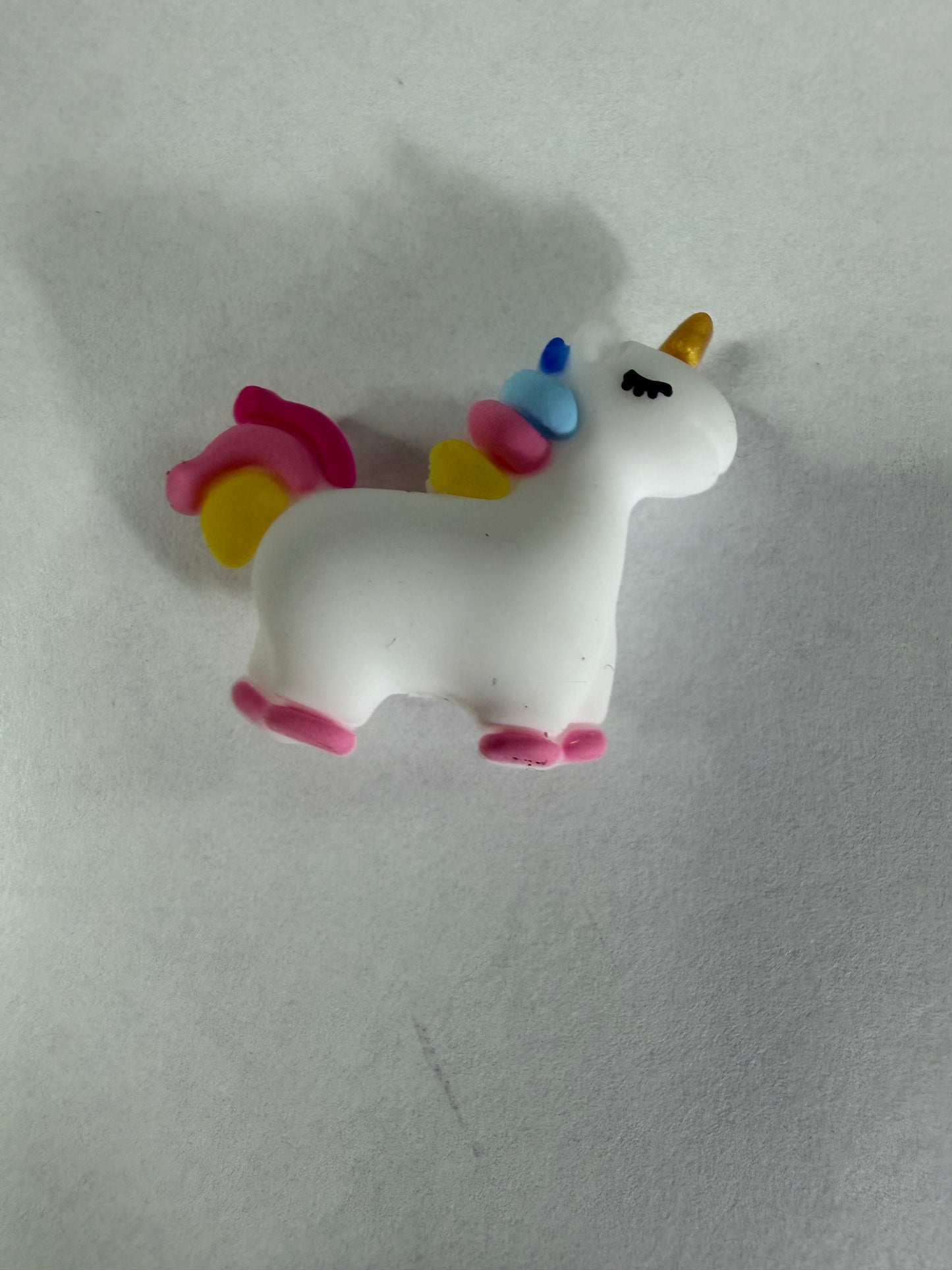 Focal 3d white rainbow unicorn