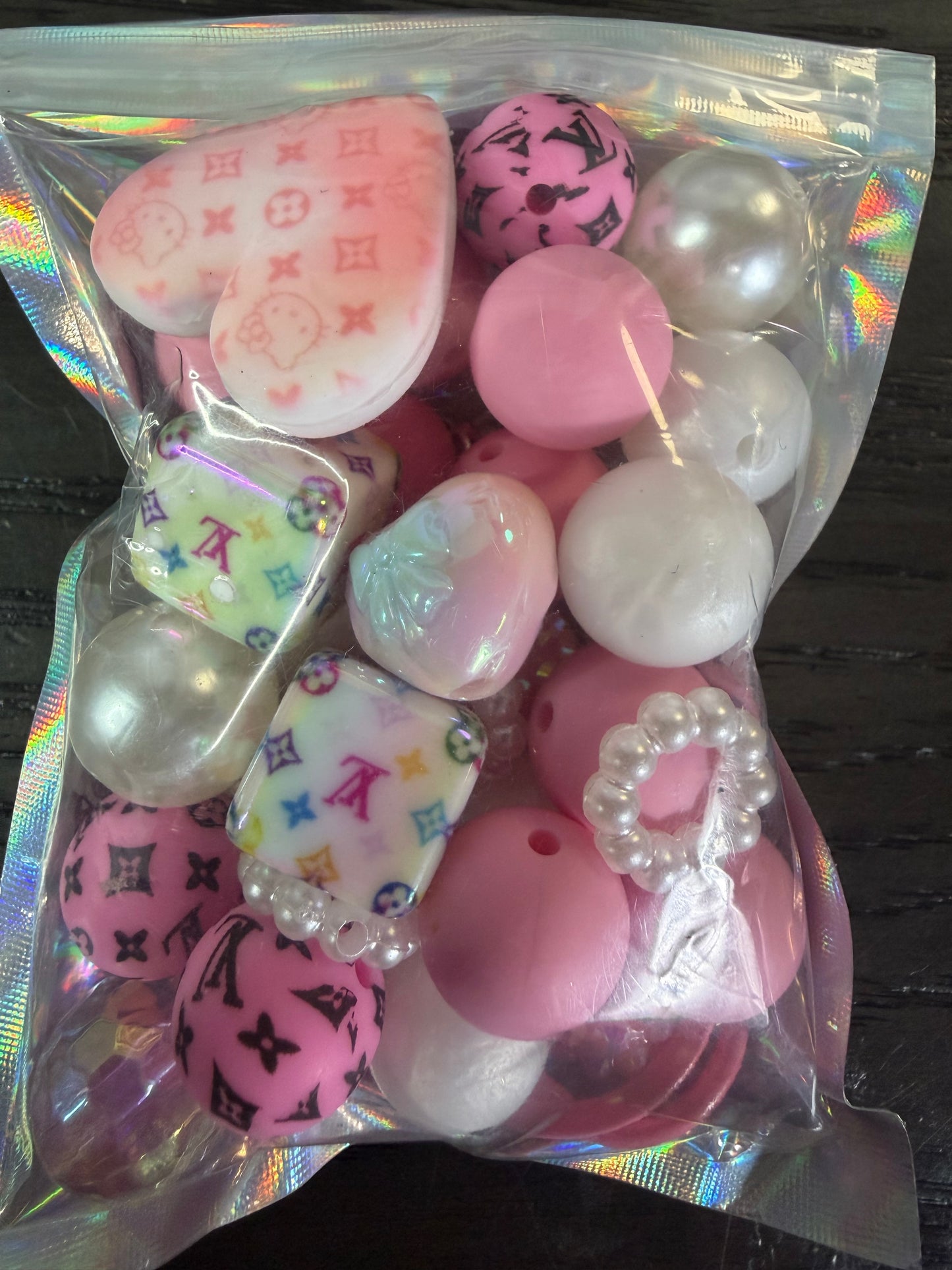 Bead kit lv heart keychain