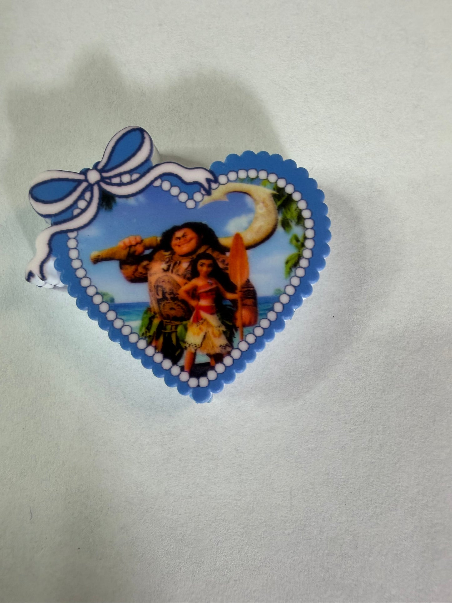 Focal 2d Moana heart with bow