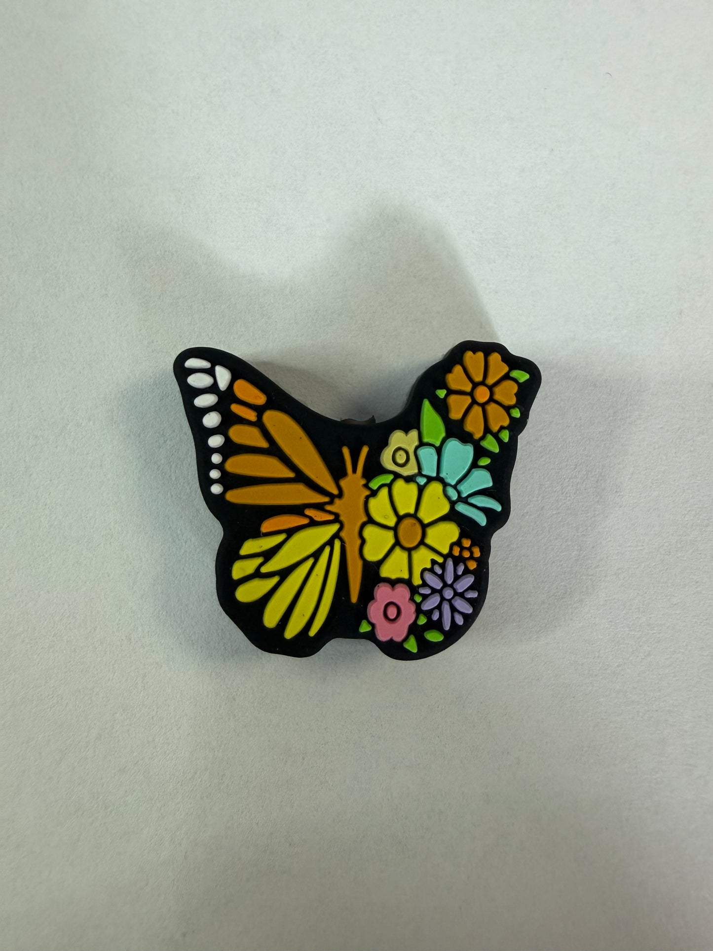 Focal 2d flower butterfly