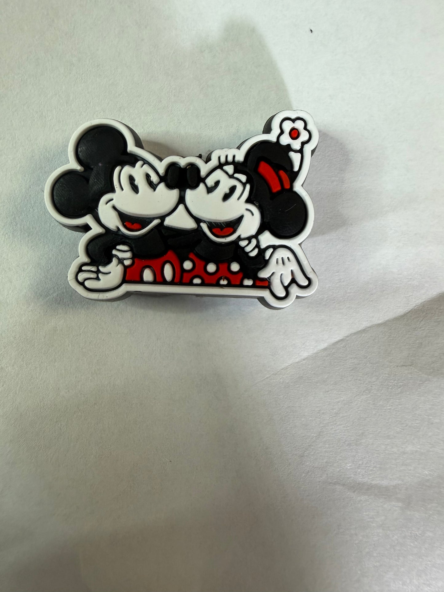 Focal 2d Mickey and Minnie together