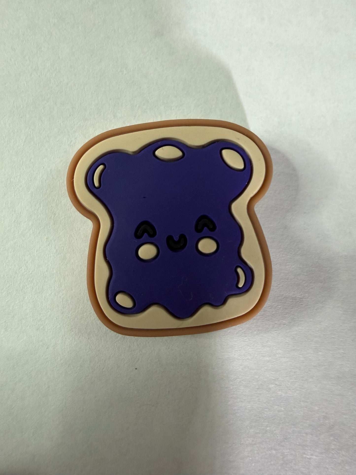 Focal 2d grape toast