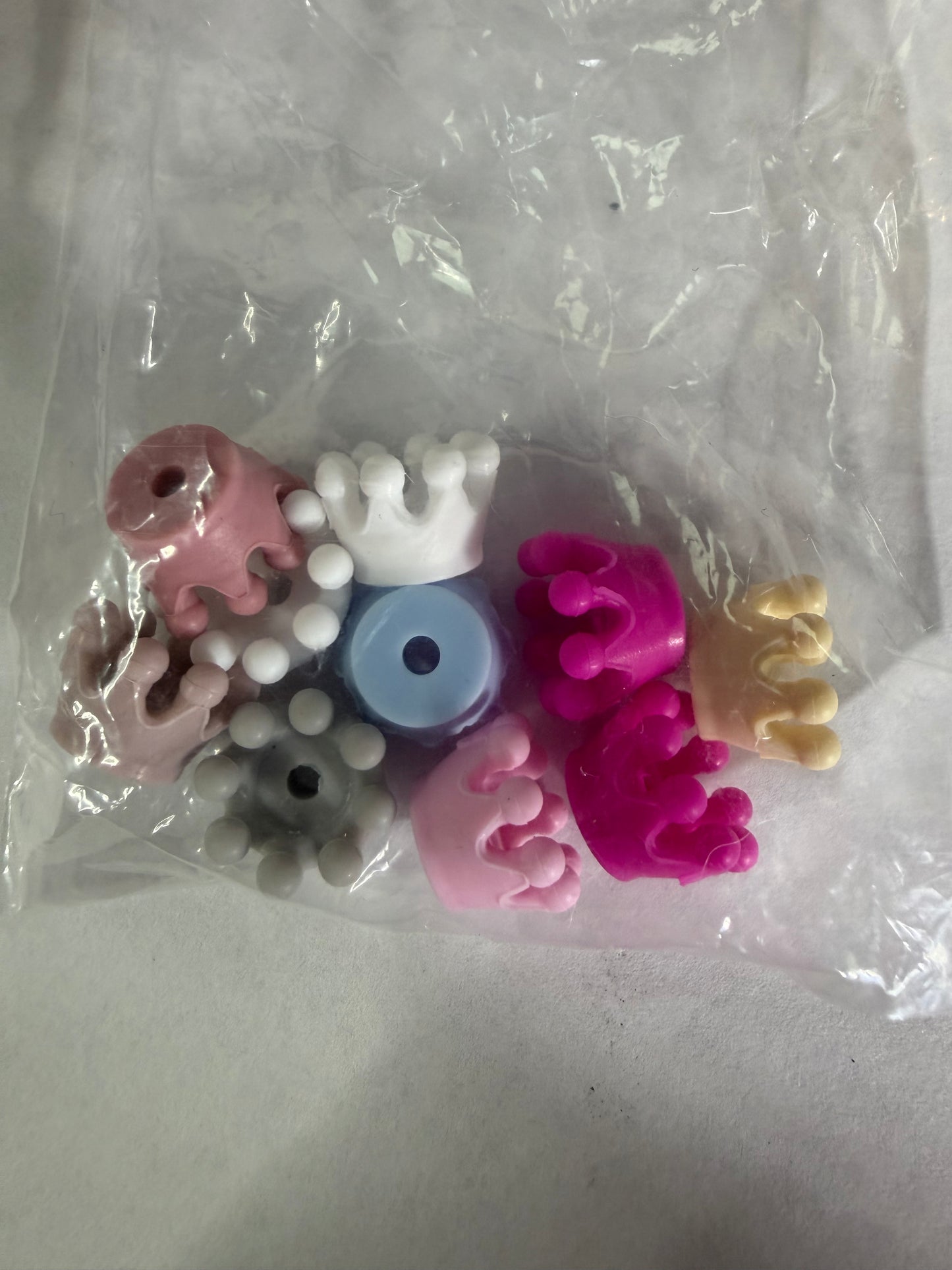 Focal 3d baby crowns mystery