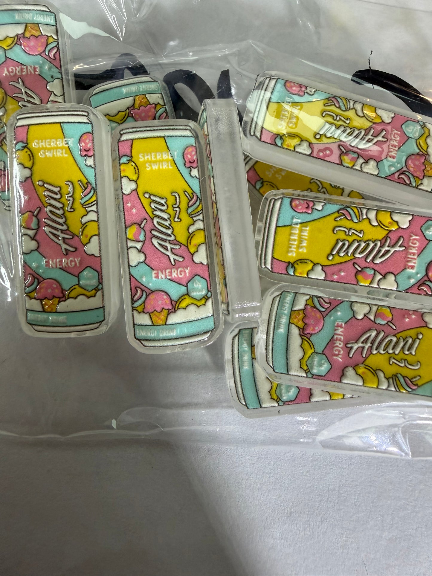 Acrylic focal Alani sherbet drink