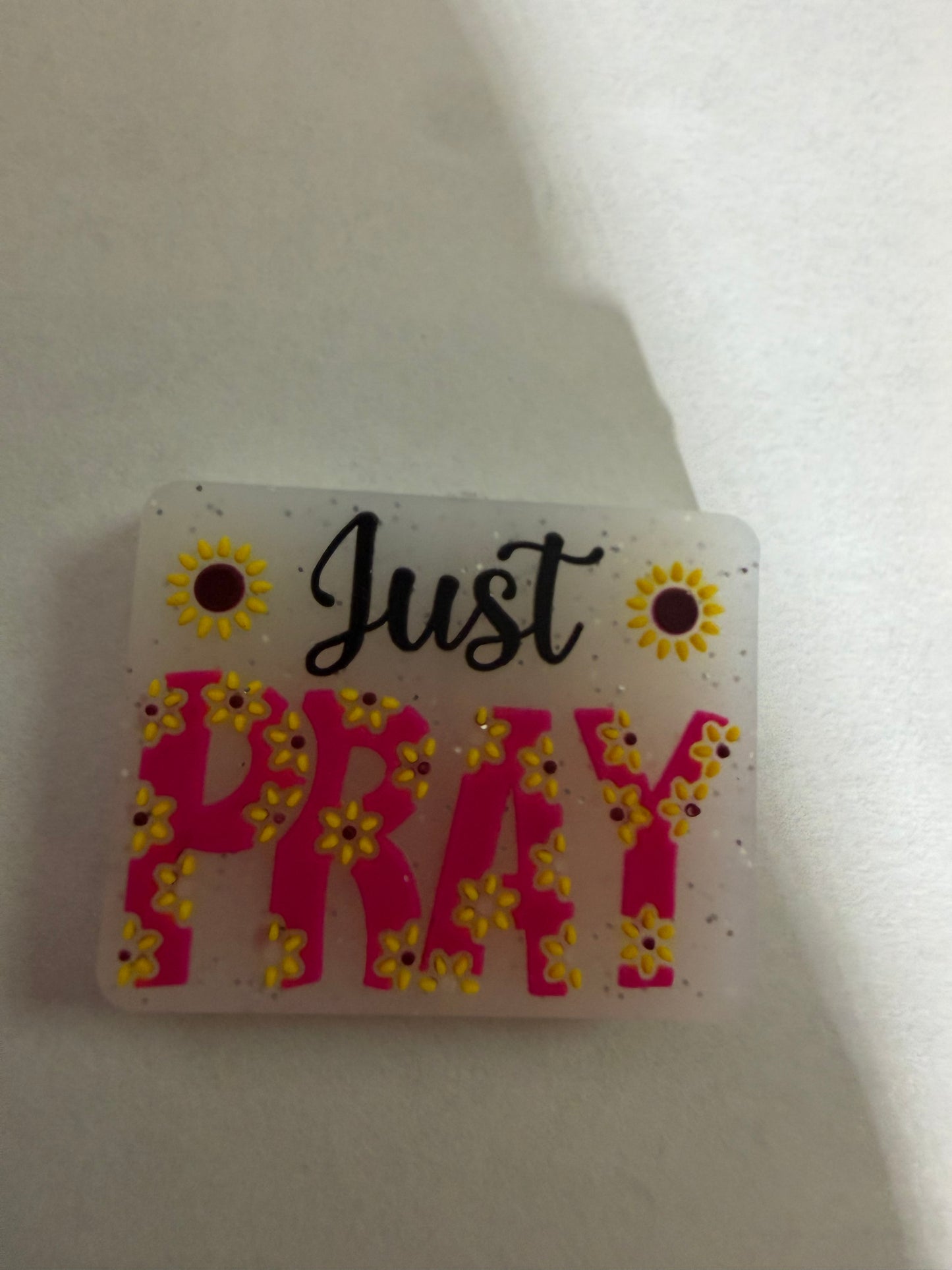 Focal 2d just pray in pink