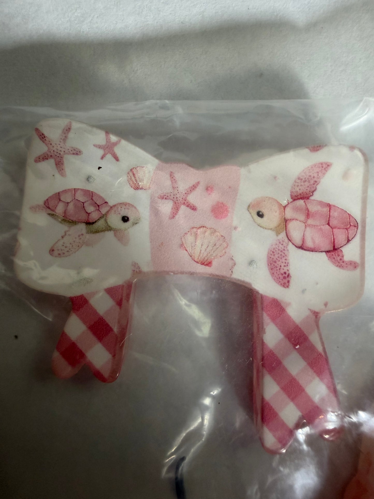 Acrylic focal Pink turtle bow