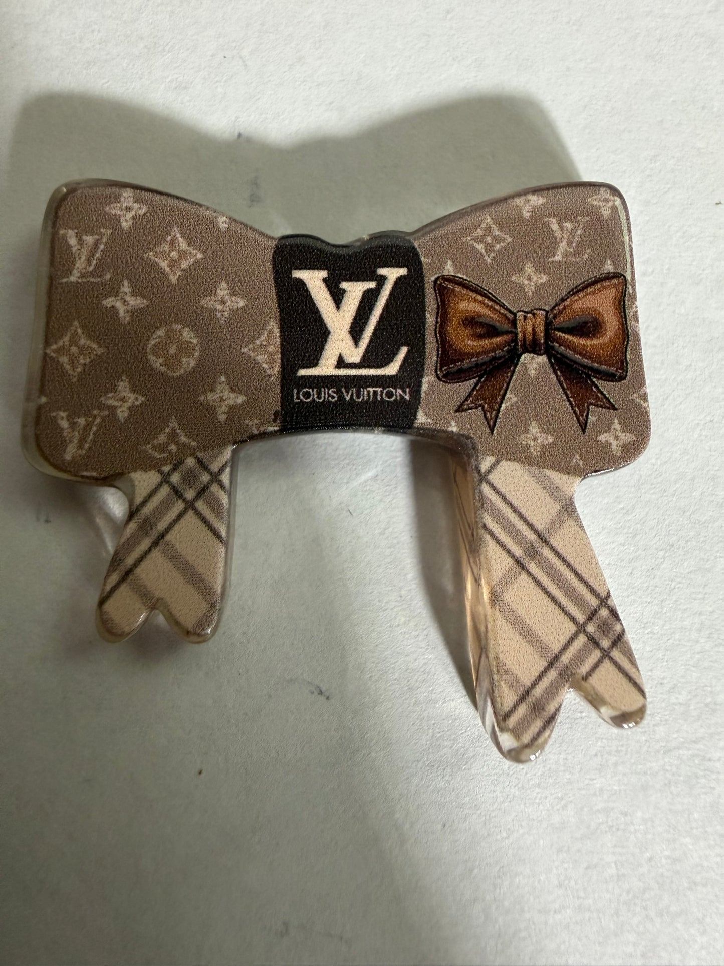 Acrylic focal Lv brown bow