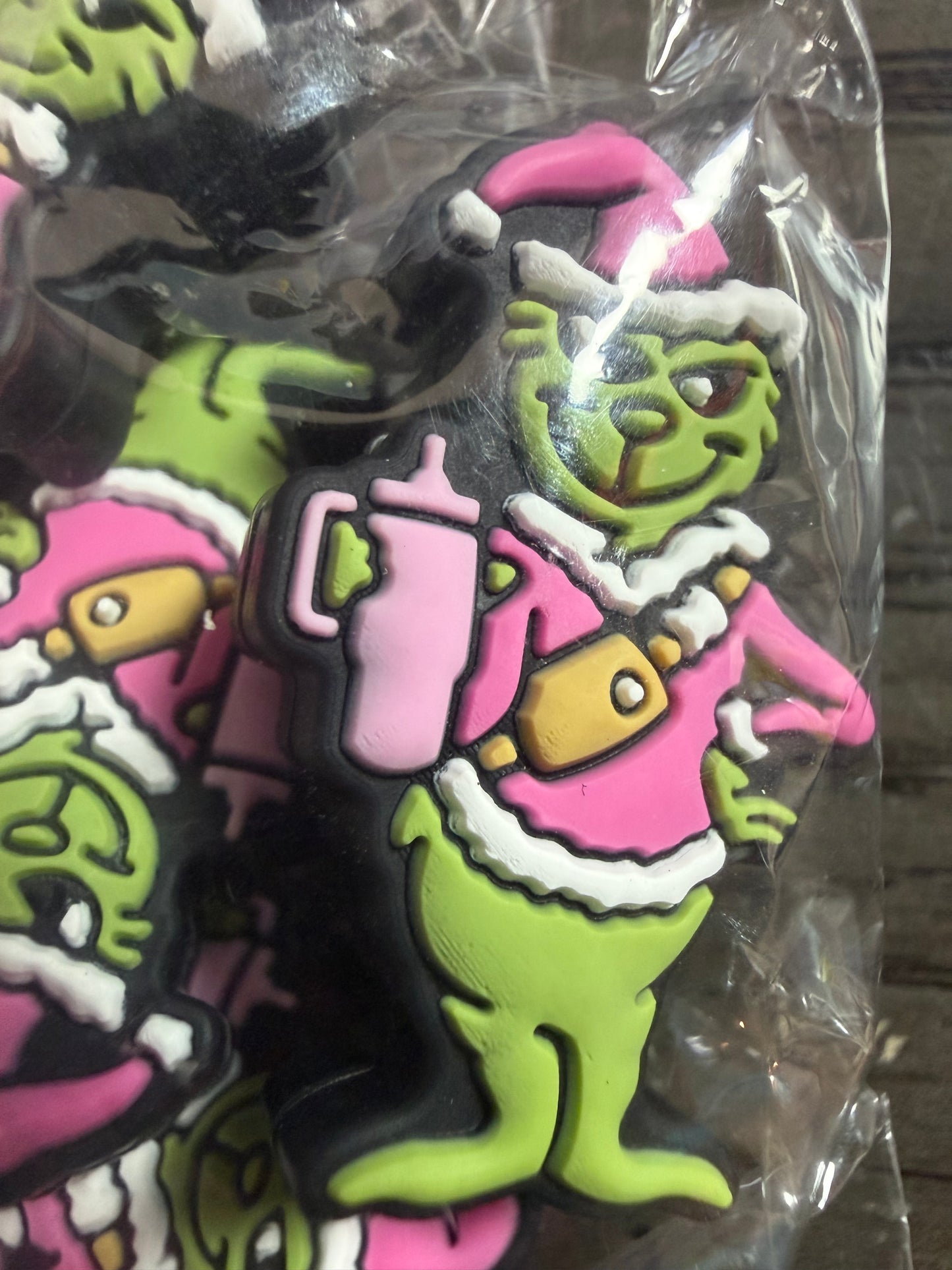 Focal 2d grinch with Stanley and bag