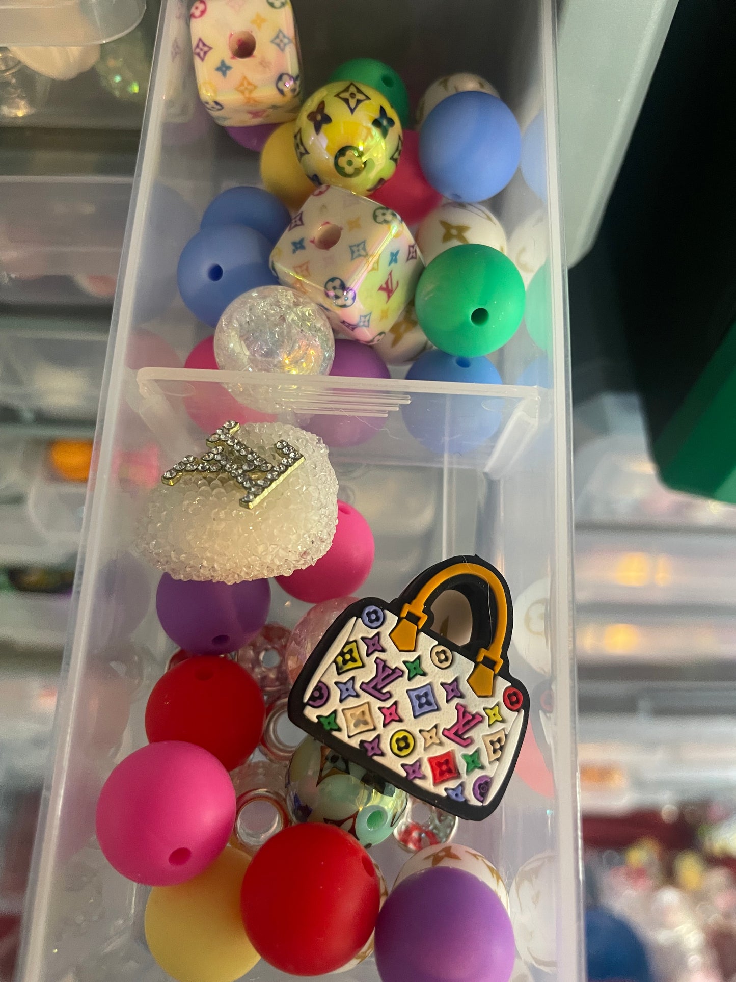 Bead kit Lv rainbow purse