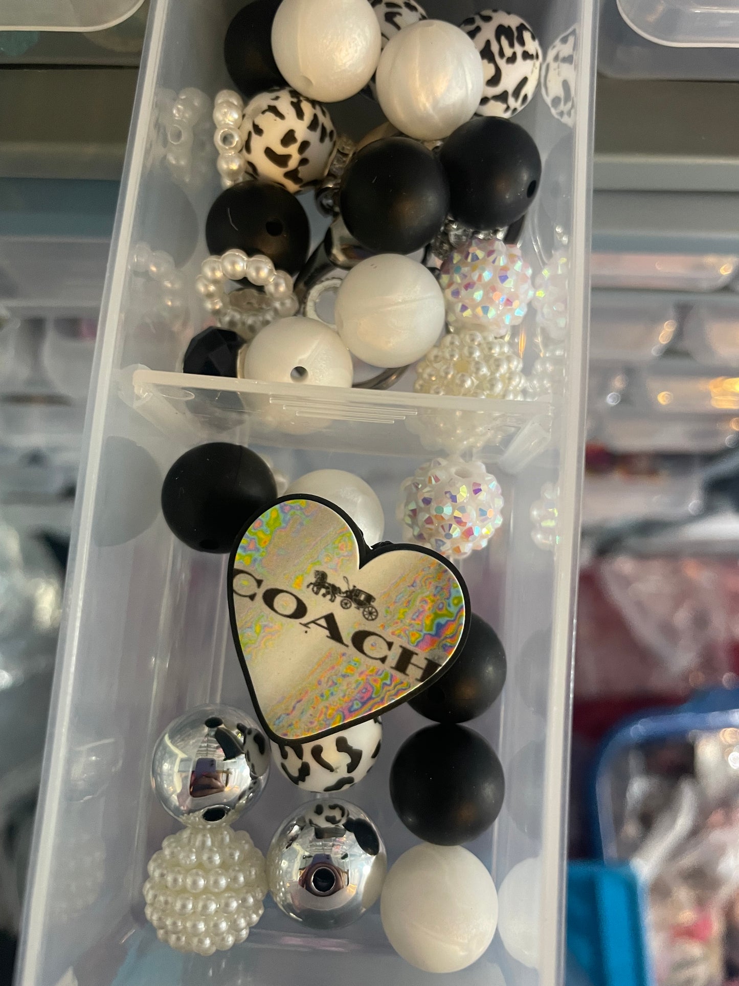 Bead kit Coach heart
