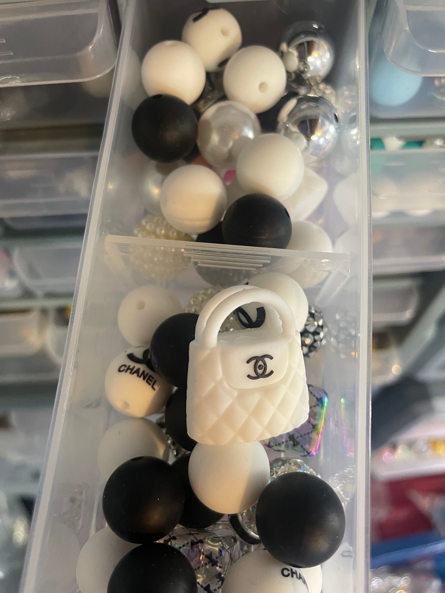 Bead kit White cc purse