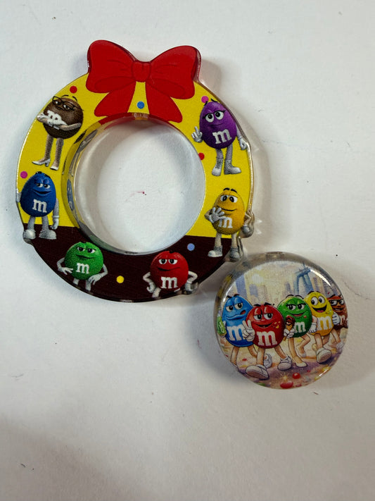 Acrylic focal 2 piece set wreath m&m all colors