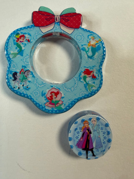 Acrylic focal 2 piece set Wreath frozen Elsa and Anna