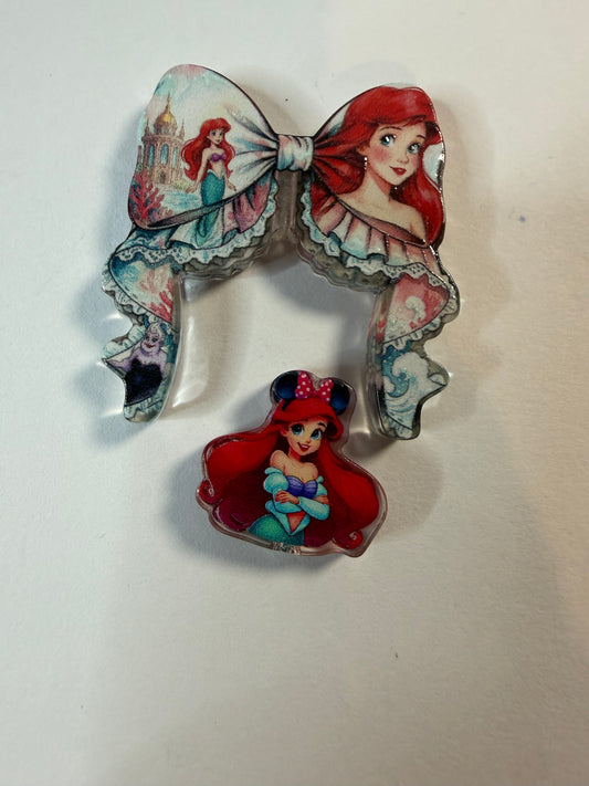 Acrylic focal 2 piece set Bow Ariel with mouse ears