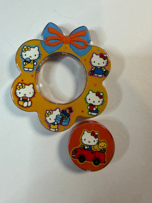 Acrylic focal 2 piece set Wreath hk in car