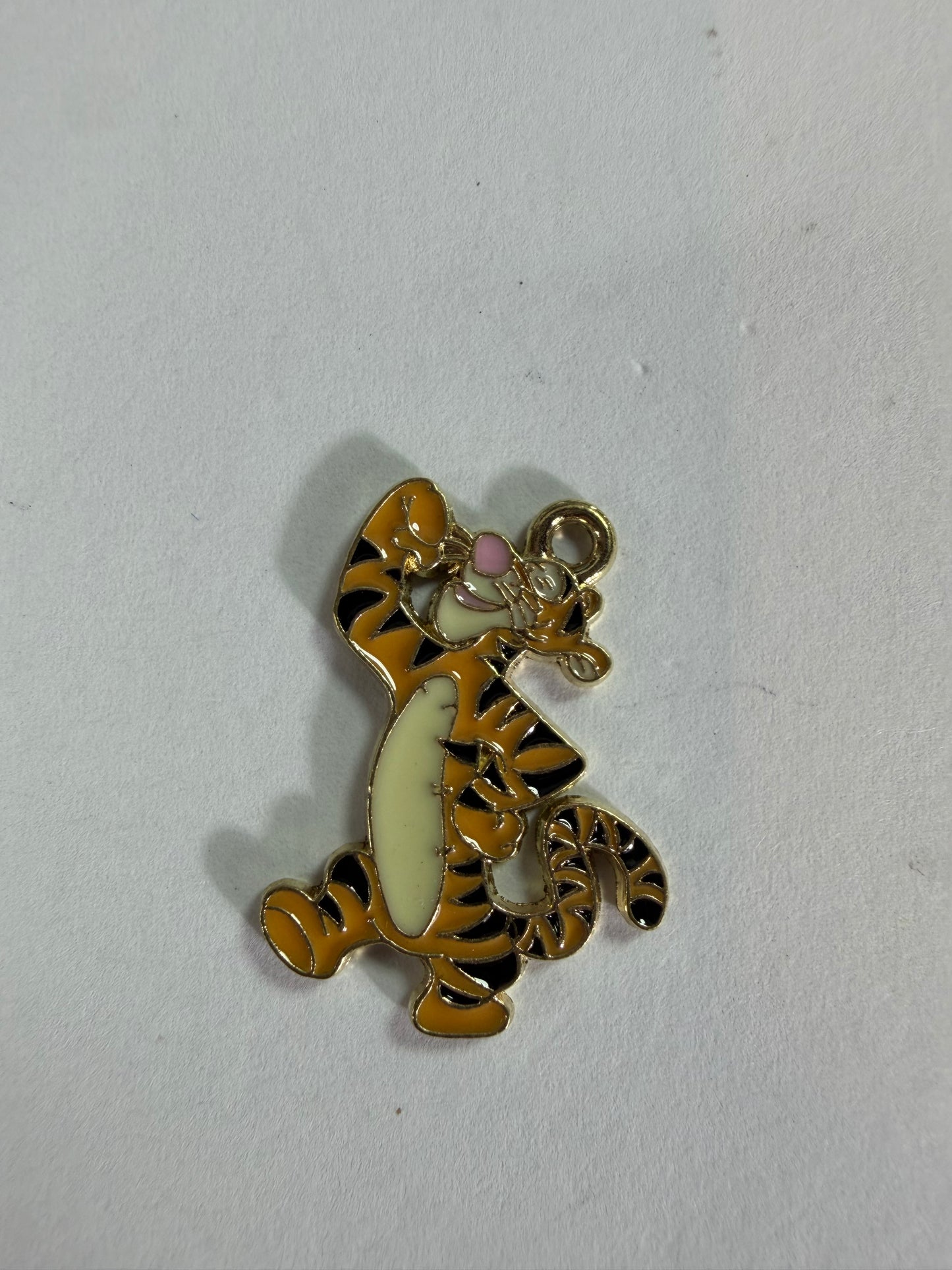 Charms metal full body tigger