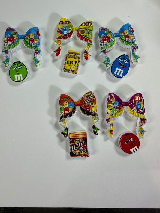 Acrylic focal 2 piece set bow m&m mystery