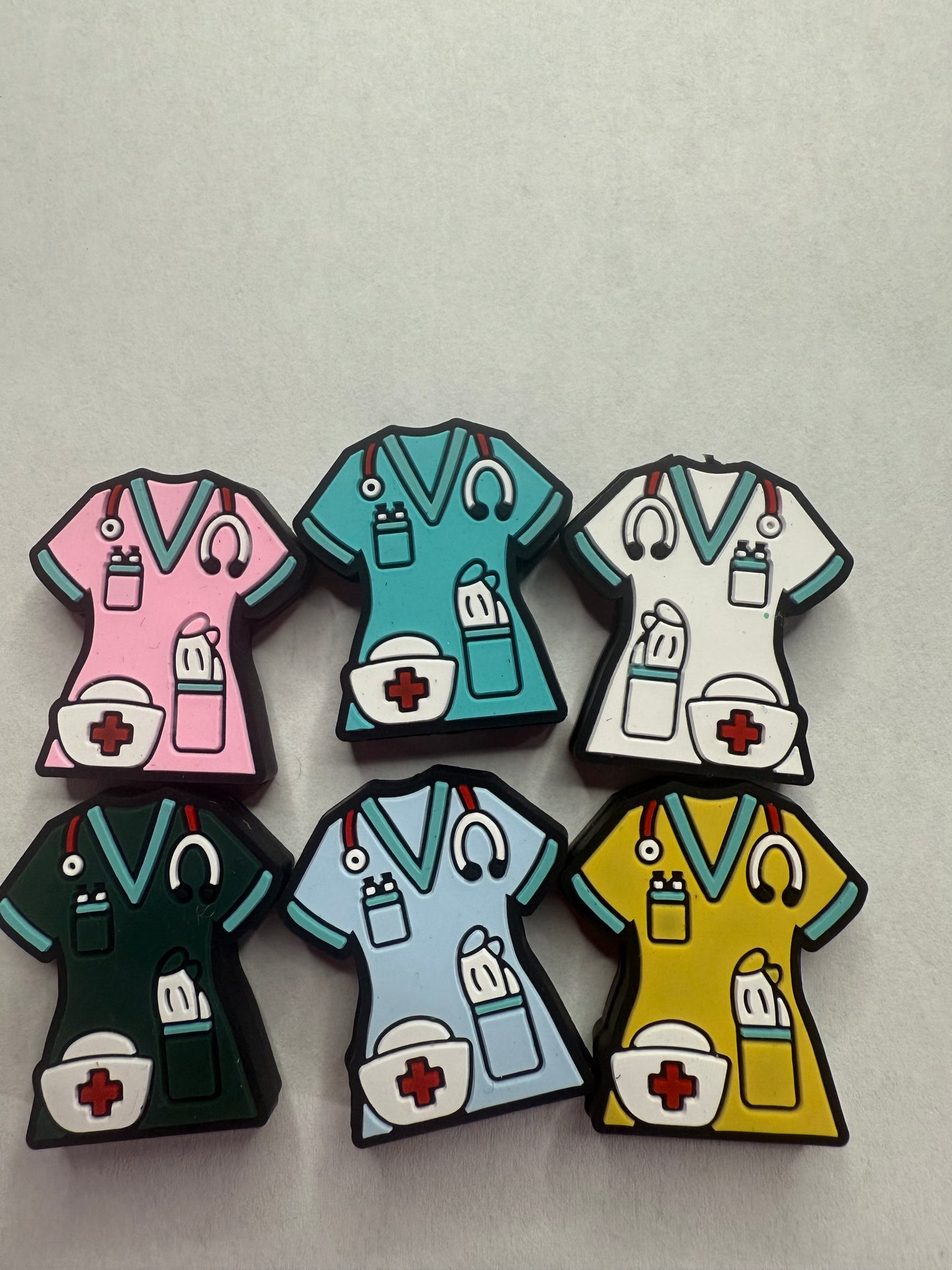 Focal 2d  Nurse scrubs mystery color