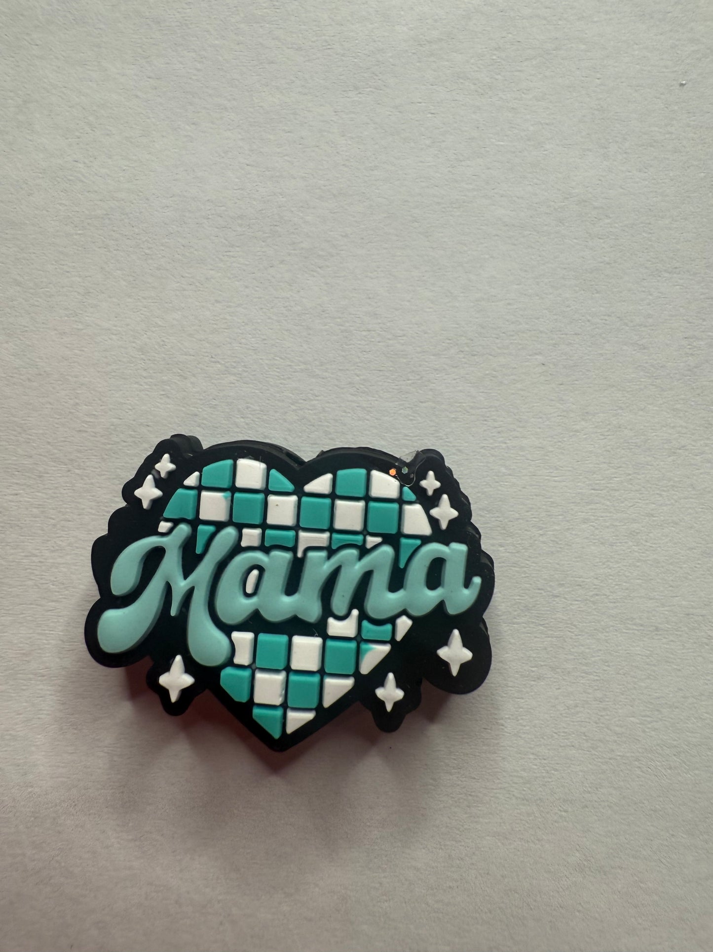 Focal 2d Mama heart two colors