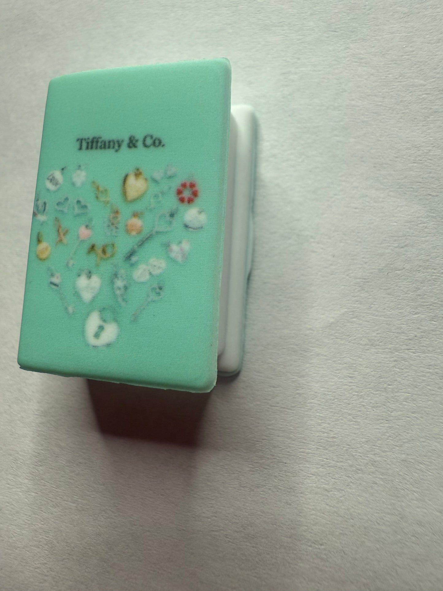 Focal 3d Tiffany and Co. book with flowers