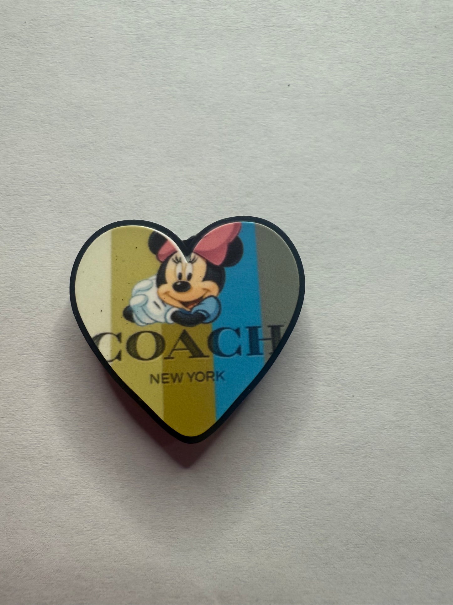 Focal 2d Coach Minnie heart