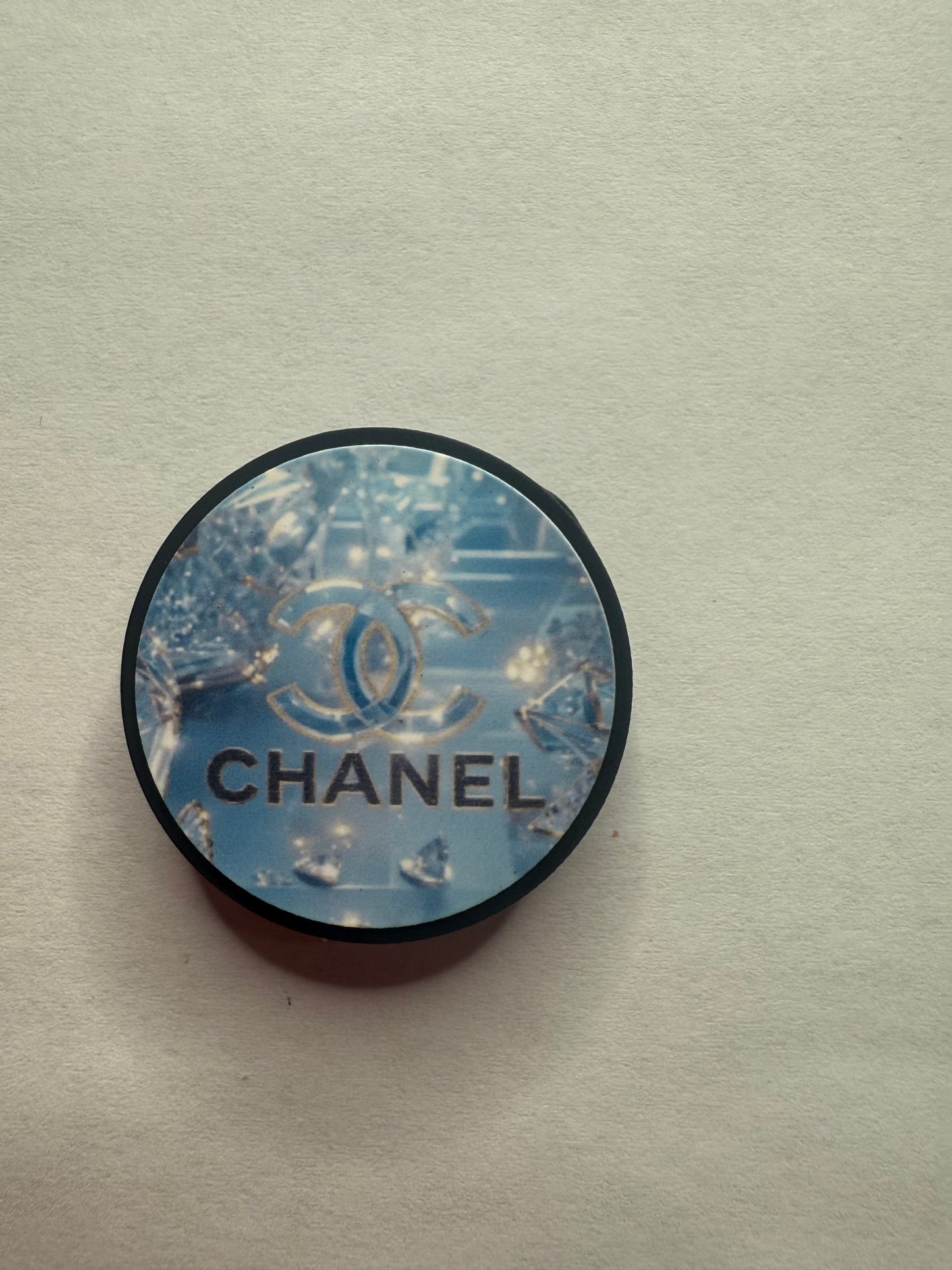 Focal 2d Chanel round blue with ice