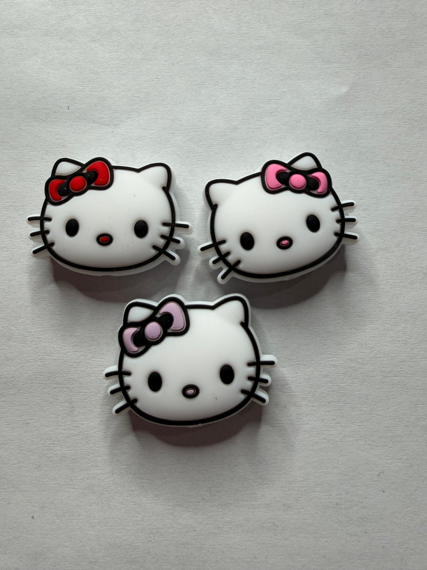 Focal 2d Mystery color hello kitty head