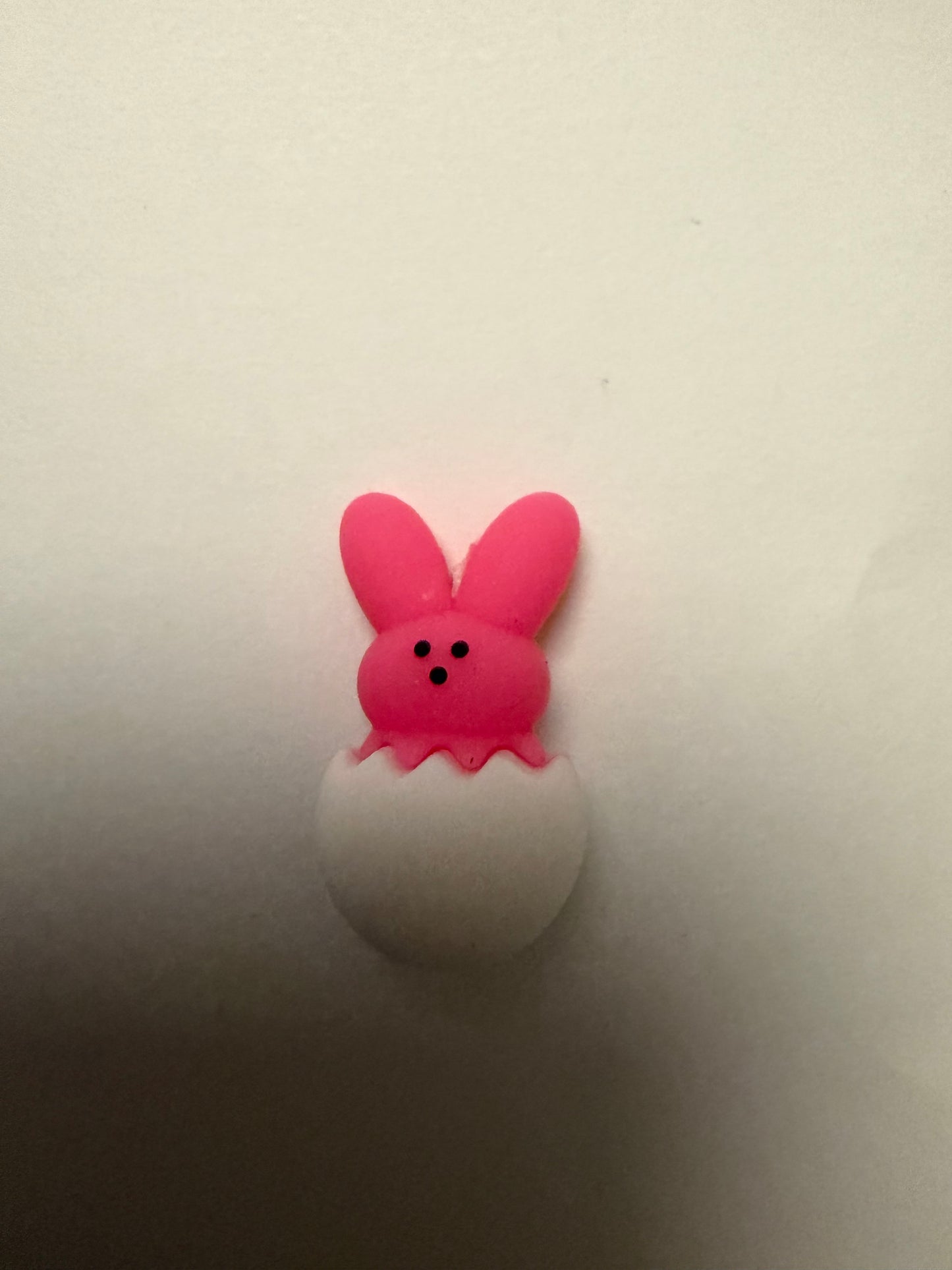 Focal 3d peep in Easter egg
