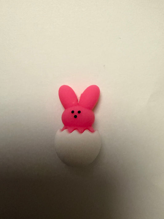 Focal 3d peep in Easter egg