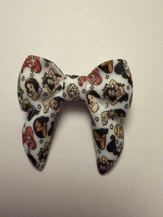 Focal 3d bow with princess on it