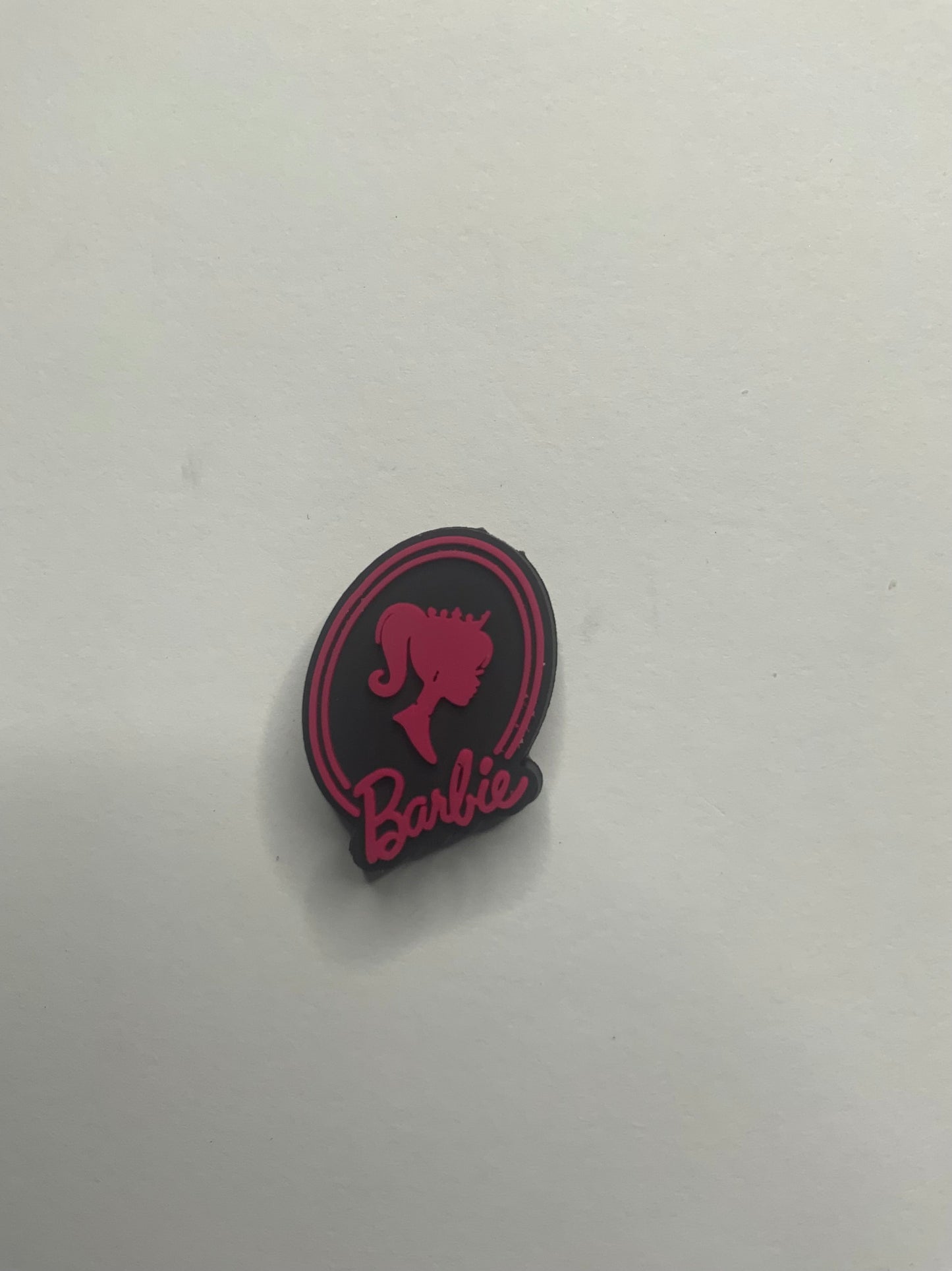 Focal 2d black and pink Barbie