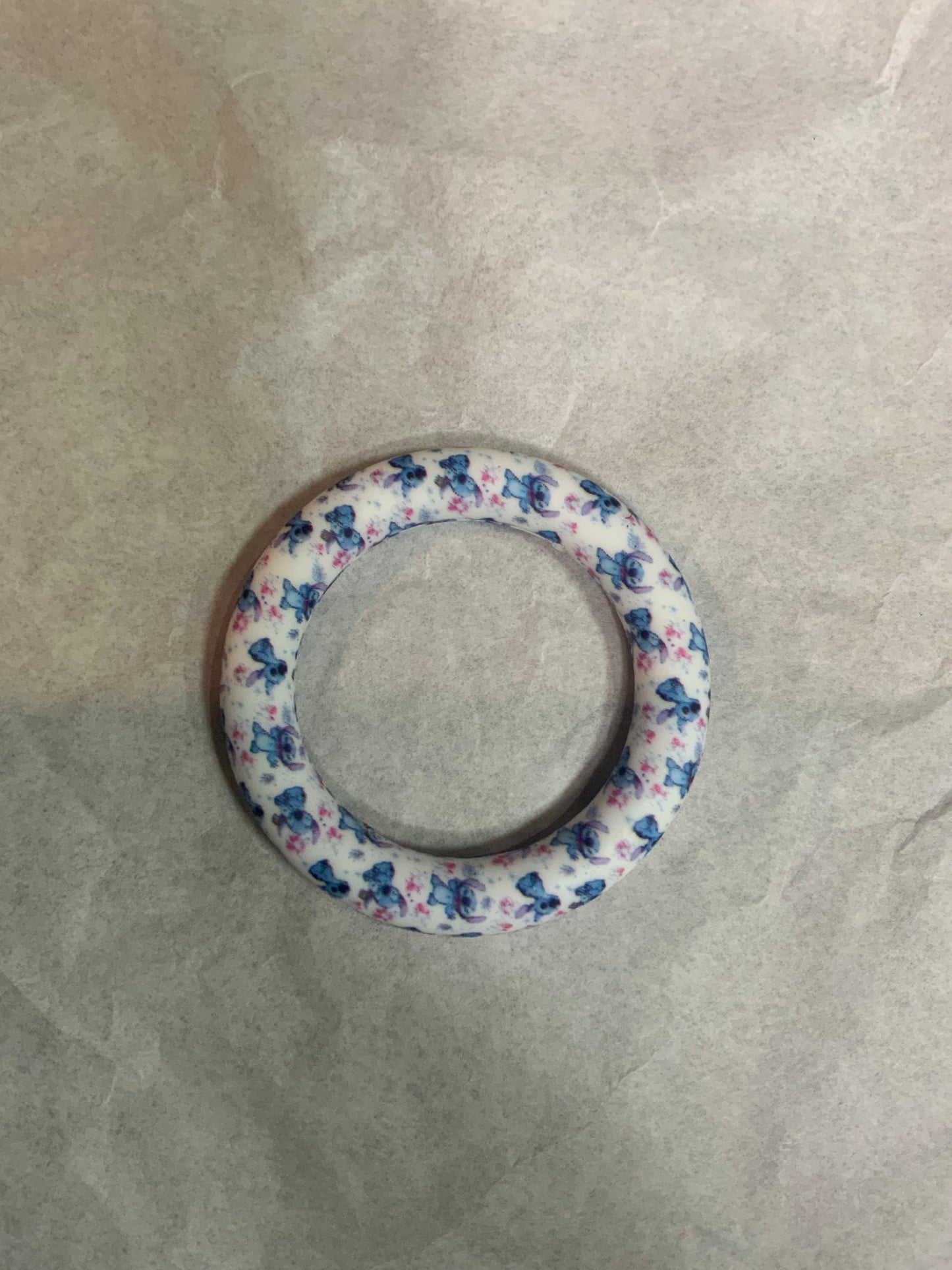 car charm just the circle stitch on white